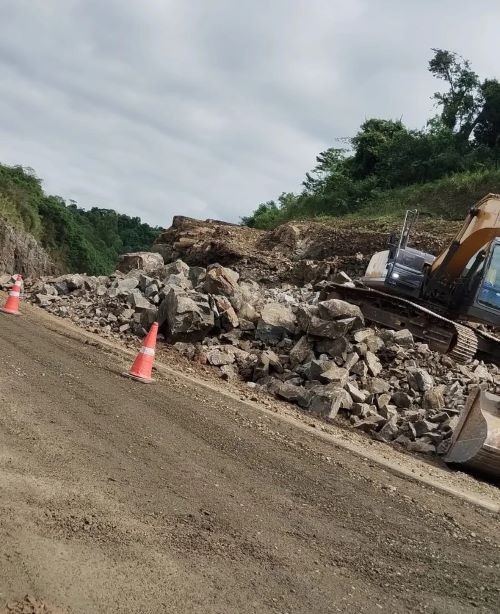 Após detonações entre Palmitos e São Carlos, SC 283 é liberada, mas alerta segue