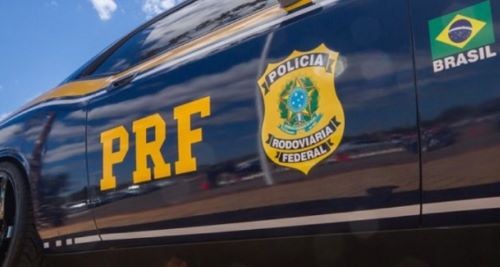 PRF flagra trio com quase R$ 300 mil em dinheiro na BR-282 em Maravilha