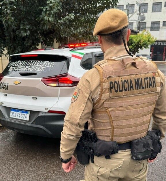 Idosa fica gravemente ferida após ser agredida com martelo na cabeça durante tentativa de roubo no Oeste de SC