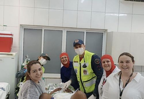 Bebê nasce em empresa frigorífica após bolsa romper em cidade do Oeste