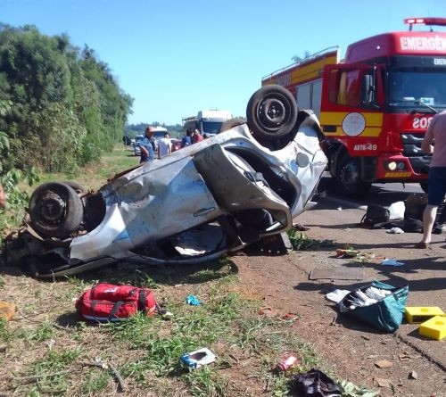 Capotamento na BR-158 em Cunha Porã deixa duas vítimas, uma em estado grave