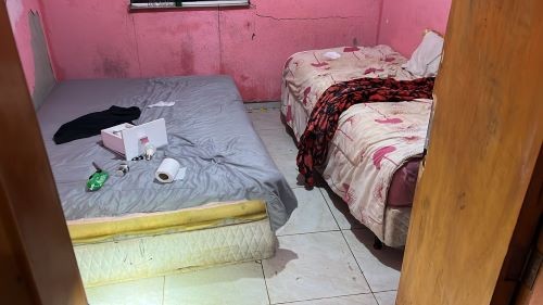 Pai e filho são presos no Oeste por exploração sexual e cárcere privado