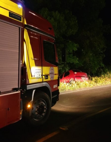 Condutor de automóvel fica ferido em acidente no interior de Guaraciaba