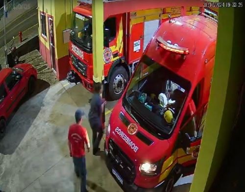 Recém-nascida de apenas 2 dias é salva de engasgamento por Bombeiros