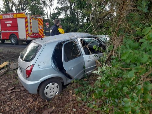 Grave acidente na BR-282 em Cunha Porã deixa dois feridos na madrugada deste sábado
