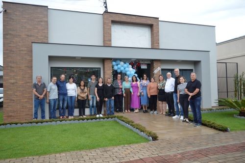 Paróquia de Cunha Porã celebra bênção da Casa Paroquial após reforma