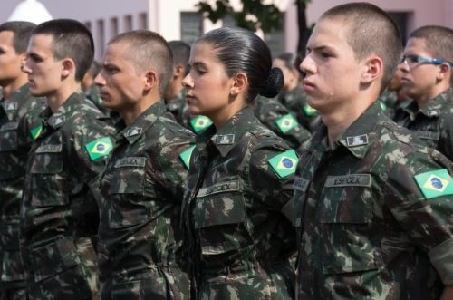 Alistamento militar feminino começa em 1° de janeiro; veja detalhes