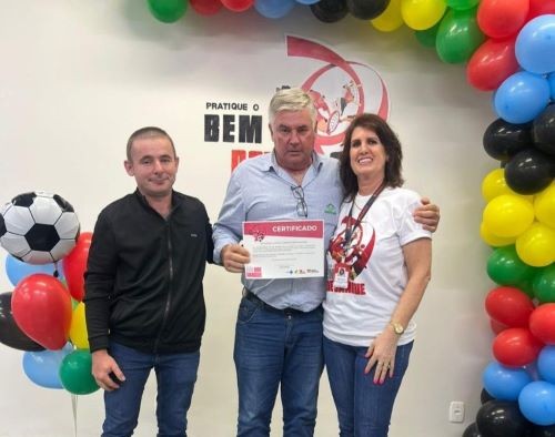 Cooperativa Auriverde é reconhecida por campanha de doação de sangue em parceria com o HEMOSC
