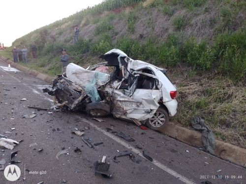 Grave colisão entre veículos na SC-155 deixa uma vítima fatal e dois feridos no Oeste