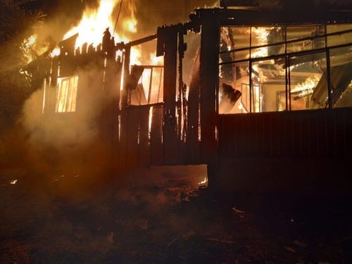Incêndio destrói residência no Oeste de SC