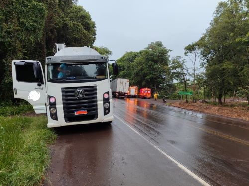 Motociclista e passageira ficam feridos após sofrer queda na BR-282, em Maravilha
