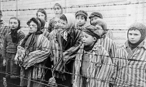 27 de Janeiro, Dia Internacional em Memória das Vítimas do Holocausto: Um apelo à dignidade e aos direitos humanos