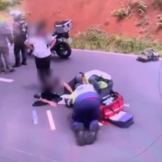  Motociclista é encaminhado ao hospital após sofrer acidente na BR-282