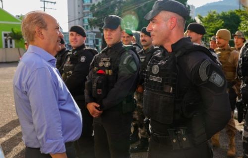 Governo de SC anuncia aumento de 21,5% a servidores da segurança pública