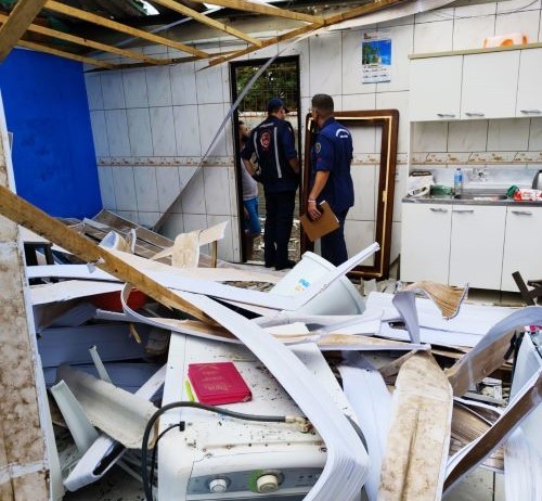 Morador sofre queimaduras pelo corpo após explosão de botijão de gás no Oeste