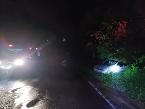 Veículo sai da pista na SC-160 em Saudades, mas ocupante não é localizado