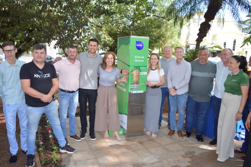 Sicredi Conexão inaugura chimarródromo na Praça da Bandeira em Cunha Porã
