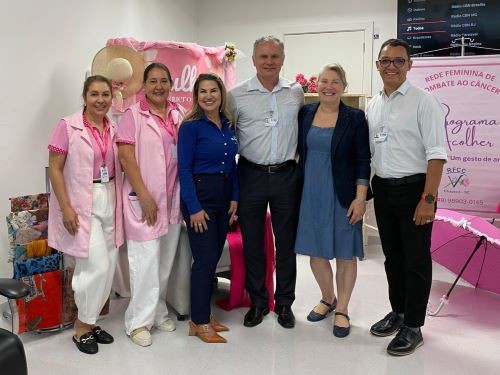 Pacientes oncológicas do HRO participam de “Dia da Beleza”