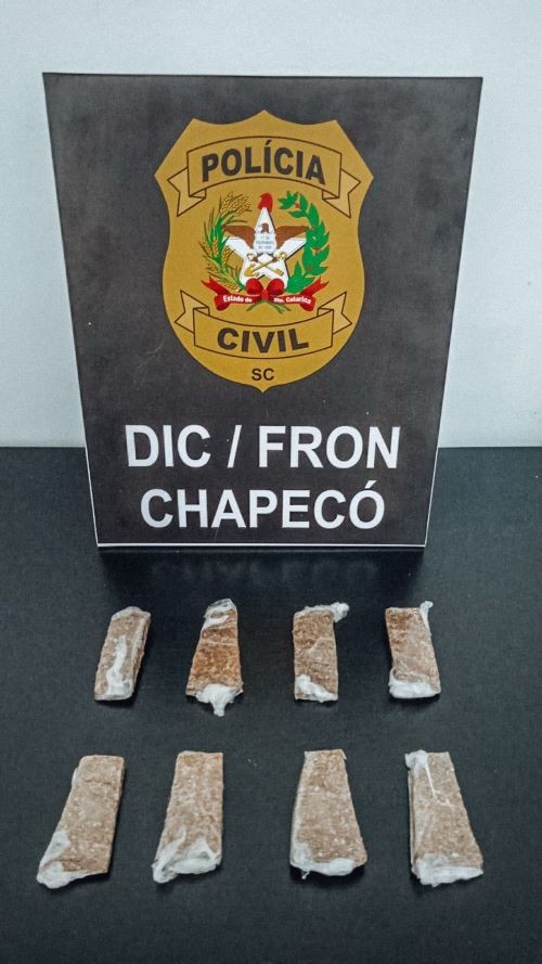 Polícia Civil prende traficante que utilizava carro de luxo para entregas de drogas em Chapecó