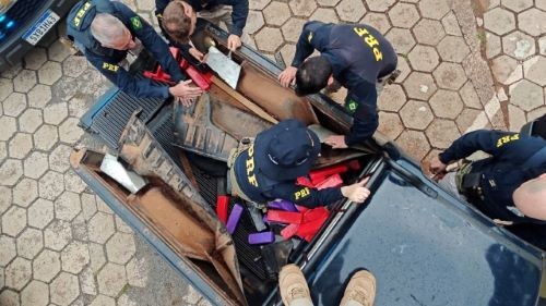 Tecnologia contra o crime: PRF usa scanner veicular e apreende quase 56 kg de maconha em Chapecó