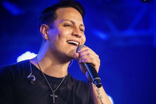 Os Atuais anuncia o retorno de Paulinho Dill aos palcos