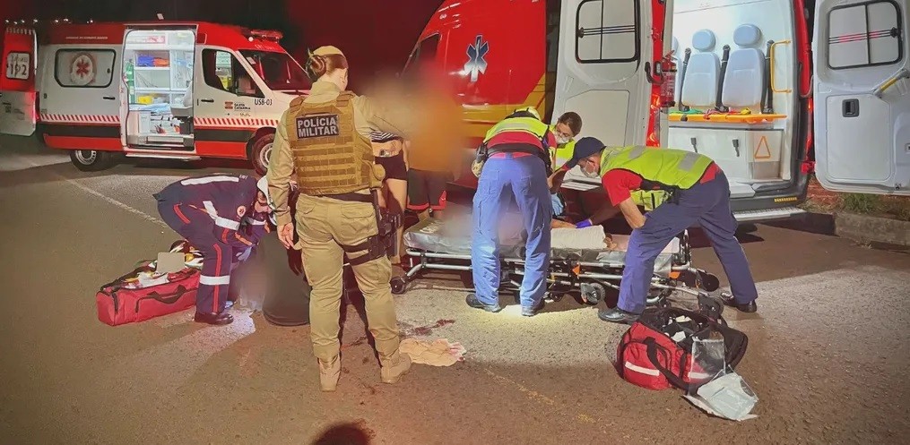 Criança sofre ferimentos graves ao ser atropelada por moto em cidade do Oeste