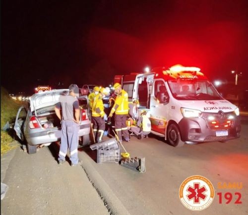 Duas pessoas ficam feridas em colisão na BR-282, em Iraceminha