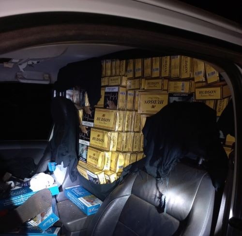 Polícia apreende grande carga de cigarros contrabandeados no Oeste