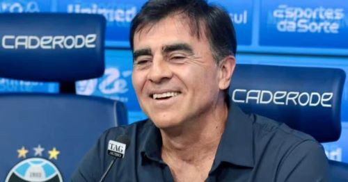 Crise no Grêmio explode com goleada e Gustavo Quinteros é demitido