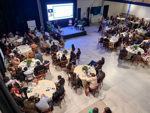 Sicredi Conexão fortalece parcerias com empreendedores em evento regional em Pinhalzinho