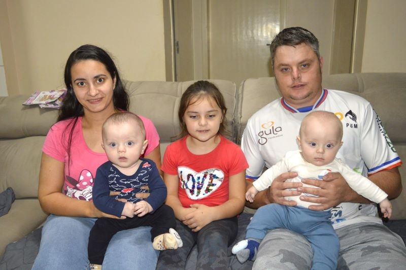 Amor em dobro: mãe de Cunha Porã relata os desafios e as bênçãos de uma gestação de gêmeos