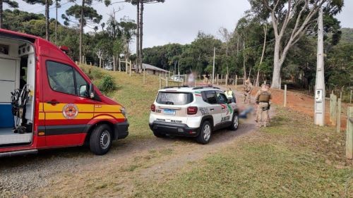 Homem leva três tiros após tentar invadir uma propriedade em SC