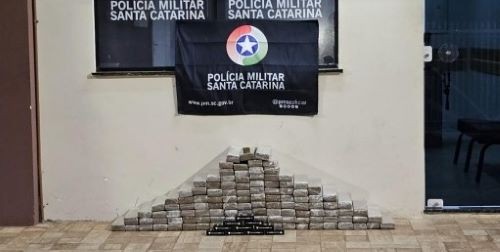 Polícia apreende 100 kg de maconha e realiza prisões em ações no Oeste de SC
