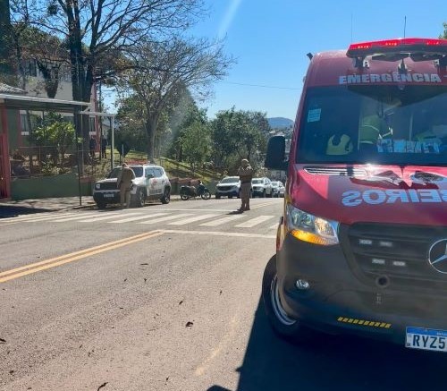 Criança de 9 anos é atropelada no centro de Cunha Porã enquanto atravessava na faixa de pedestres