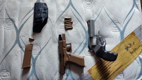 Polícia Civil apreende armas e objetos durante operação em cidade do Oeste