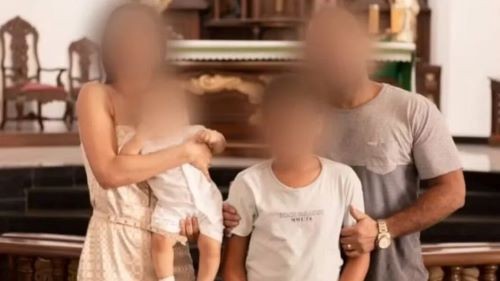 Adolescente mata pais e irmão de 3 anos após ser impedido de viajar para ver namorada virtual
