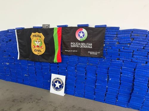 Carga com quase meia tonelada de maconha é apreendida no Oeste de SC