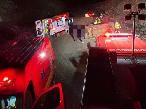 Condutor fica ferido em capotamento no interior de Maravilha