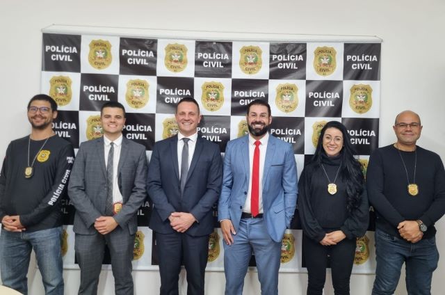 DPCAMI de Maravilha recebe novo delegado e psicólogo; Delegacia de Palmitos também tem novo delegado