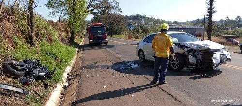Colisão na manhã deste sábado deixa motociclista gravemente ferido na BR-282