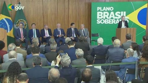 Pacote contra tarifaço tem linha de crédito e adiamento de impostos; veja medidas anunciadas