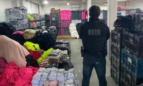 Fábrica clandestina com R$ 20 milhões em roupas falsificadas é fechada em SC