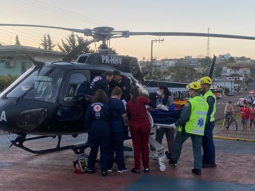 Paciente com infarto é transferida de Cunha Porã para Chapecó em operação aeromédica