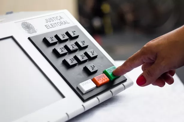 Eleições - urna eletrônica -convertido