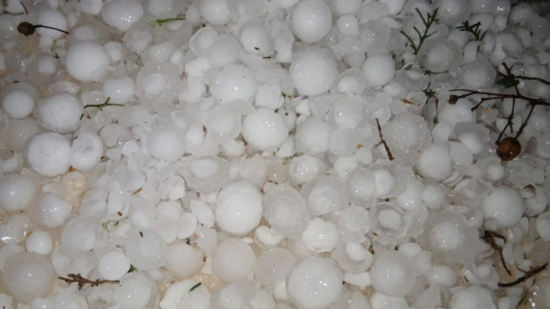 Apos-chuva-de-granizo-sete-municipios-decretam-situacao-de-emergencia-em-Santa-Catarina