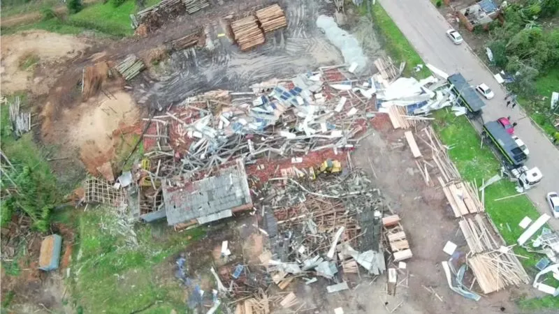 Ciclone-deixa-23-mil-desalojados-e-causa-uma-morte-no-RS-convertido