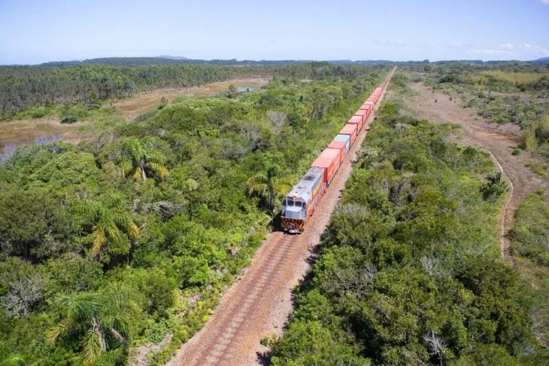 FERROVIA-TEREZA-CRISTINA-DIVULGACAO-10-scaled-e1793307693898-1024x683-convertido